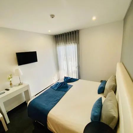 Sunfield - Only Adults 2*