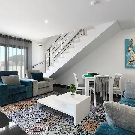 Sunfield - Only Adults Konukevi 4*